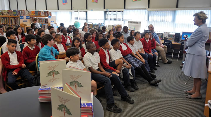 cokie_roberts_class_wide