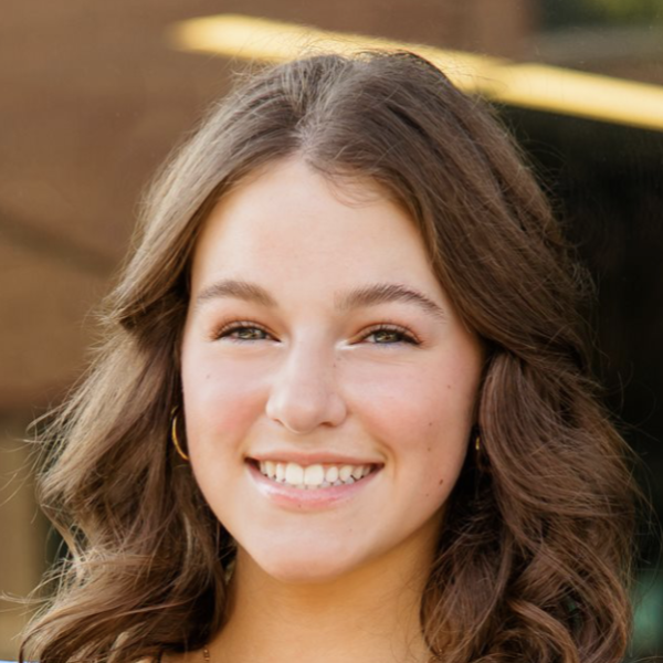 Rosa | Headshot